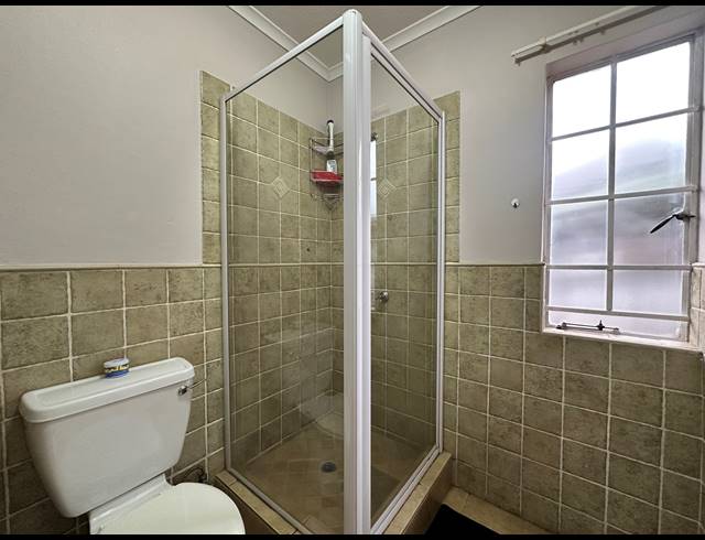 3 BEDROOM TOWNHOUSE FOR SALE IN CASTLEVIEW